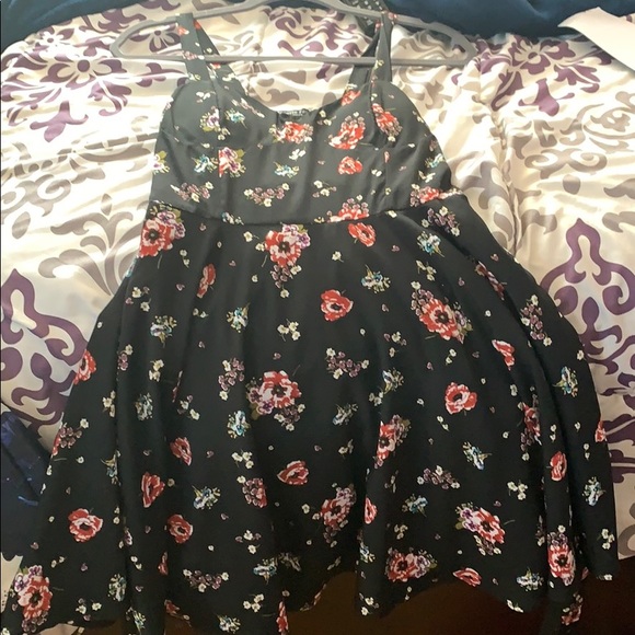 Florals dress - Picture 1 of 2
